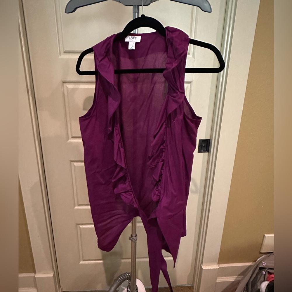 Loft Wrap up blouse size Medium. Burgundy color
